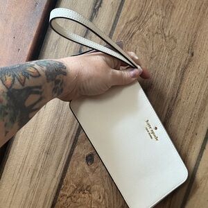 Kate Spade Ivory Wristlet